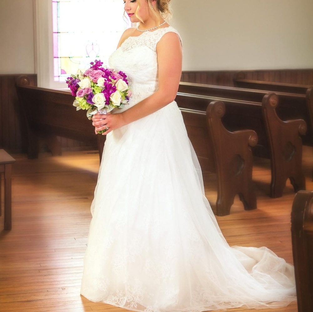 Wedding dress